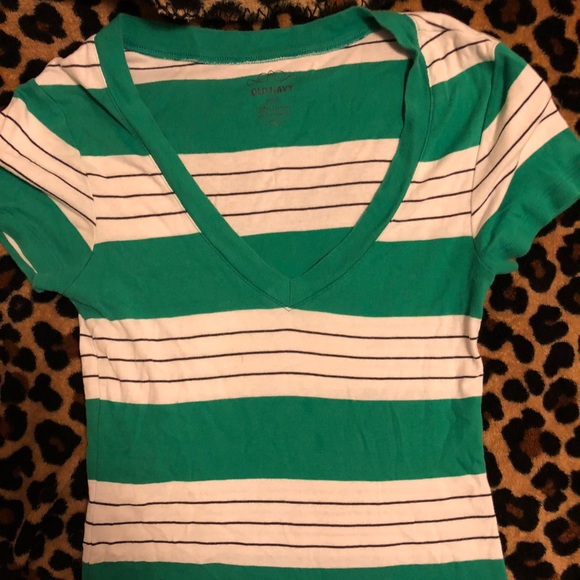 v neck shirt - Picture 1 of 3